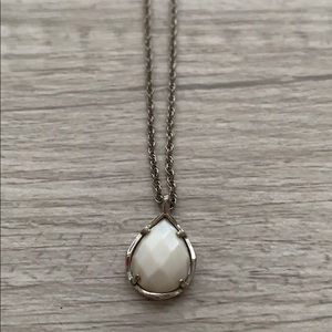 Kendra Scott necklace